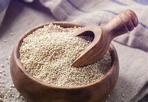  Quinoa:  Superaliment Précieux et Versatile pour une Industrie Alimentaire Durable !